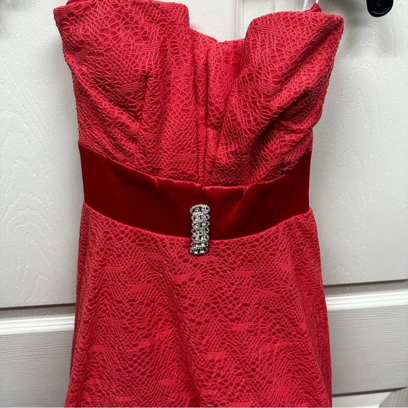 Strapless red pink Lace Dress with Rhinestone Detail - Picture 2 of 8